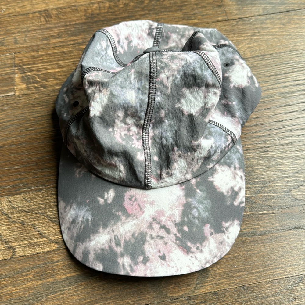 Lululemon running hat